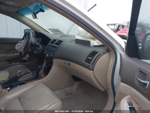 2003 HONDA ACCORD 3.0 EX VIN: 1HGCM665X3A068300