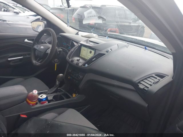 1FMCU9GD8HUE89505 Ford ESCAPE SE