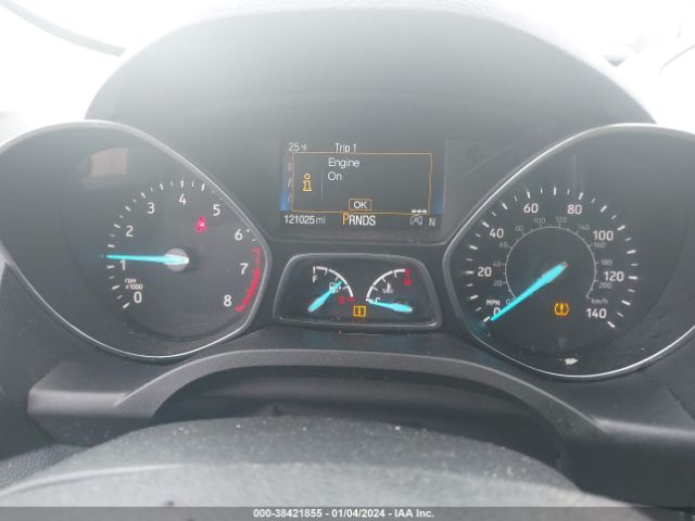 1FMCU9GD8HUE89505 Ford ESCAPE SE
