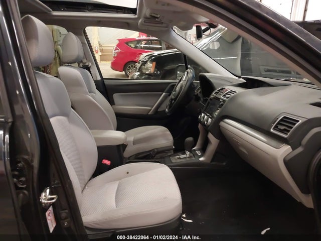 Subaru Forester 2.5i Premium 2018 JF2SJAGCXJH502711 Image 5
