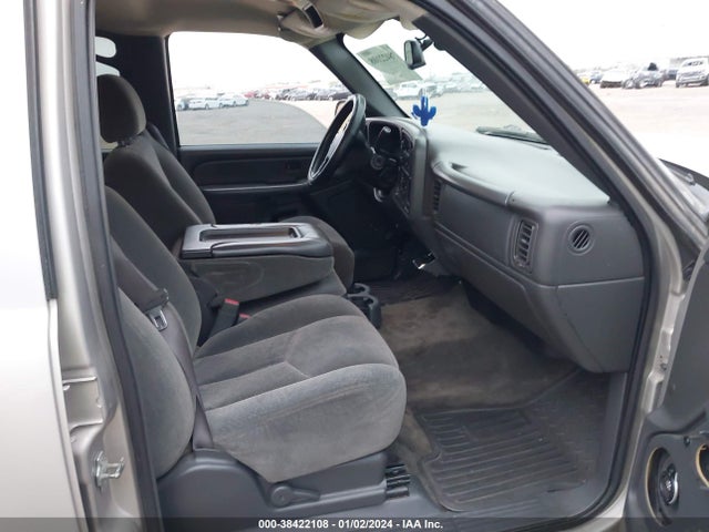 2005 CHEVROLET SILVERADO 1500 LS VIN: 2GCEC13T551217273