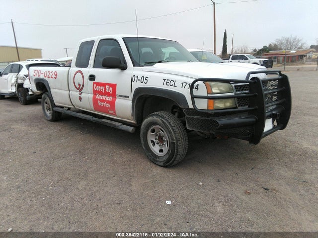 2005 CHEVROLET SILVERADO 2500HD WORK TRUCK VIN: 1GCHC29U95E113211