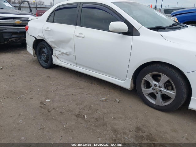 2011 TOYOTA COROLLA LE/S VIN: 2T1BU4EE0BC685747