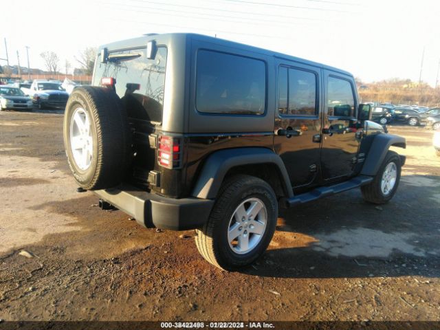 1C4BJWDG8HL690607 Jeep Wrangler Unlimited Sport 4x4