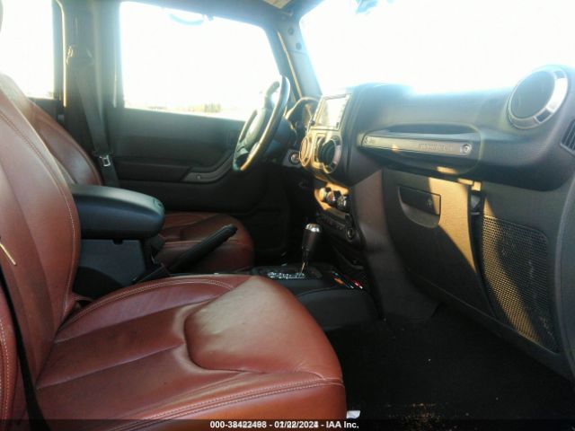 1C4BJWDG8HL690607 Jeep Wrangler Unlimited Sport 4x4