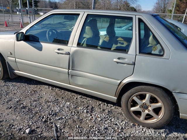2000 VOLVO S70 SE VIN: YV1LS61J3Y2656477