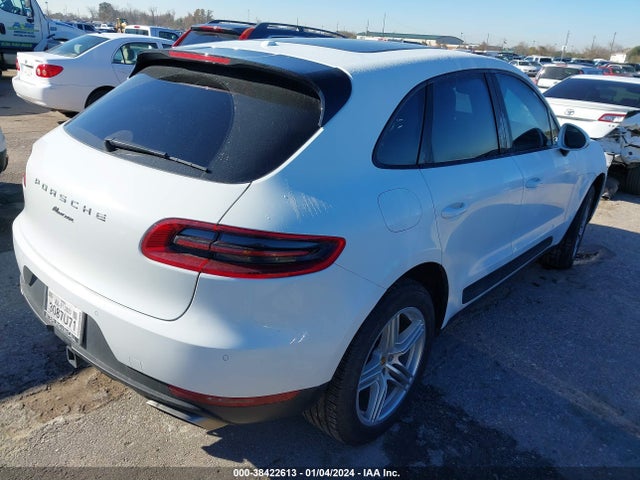 2017 PORSCHE MACAN WP1AA2A5XHLB82029 Photo 3