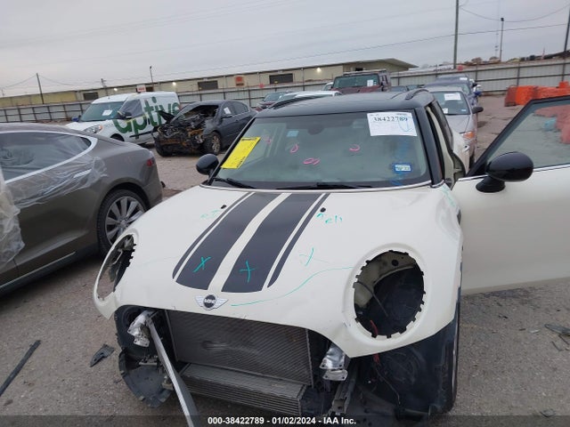 2017 MINI CLUBMAN WMWLN5C55H2E32022 Photo 9