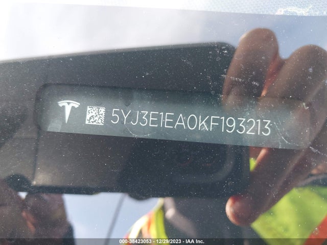 2019 TESLA MODEL 3 5YJ3E1EA0KF193213 Photo 8