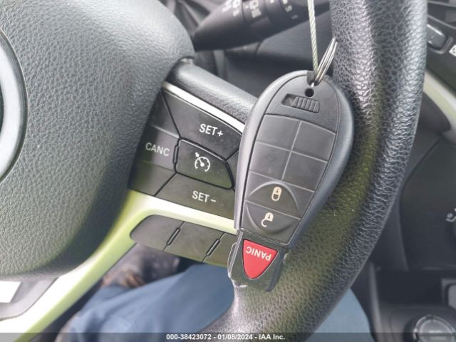 1C4PJMAB6EW166160 Jeep Cherokee Sport