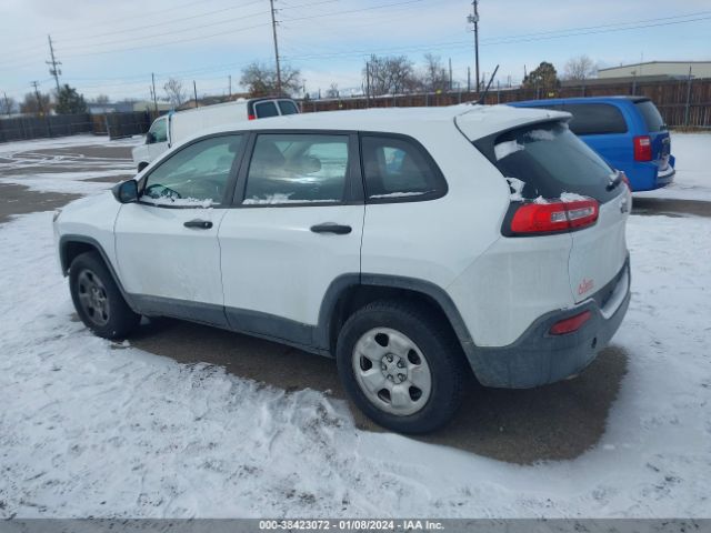 1C4PJMAB6EW166160 Jeep Cherokee Sport
