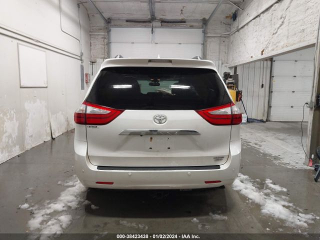 5TDDK3DC1FS117982 Toyota Sienna Limited Premium 7 Passenger