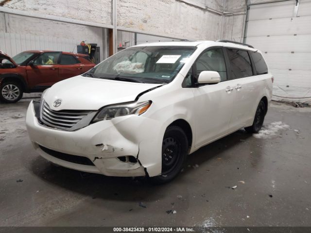 5TDDK3DC1FS117982 Toyota Sienna Limited Premium 7 Passenger