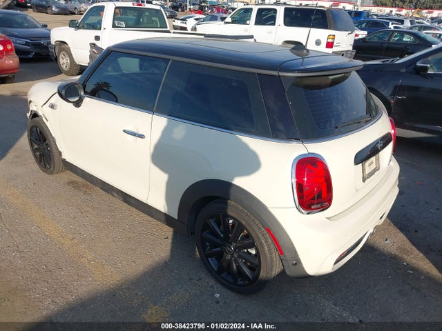 2021 MINI HARDTOP WMWXR5C01M2M94972 Photo 2