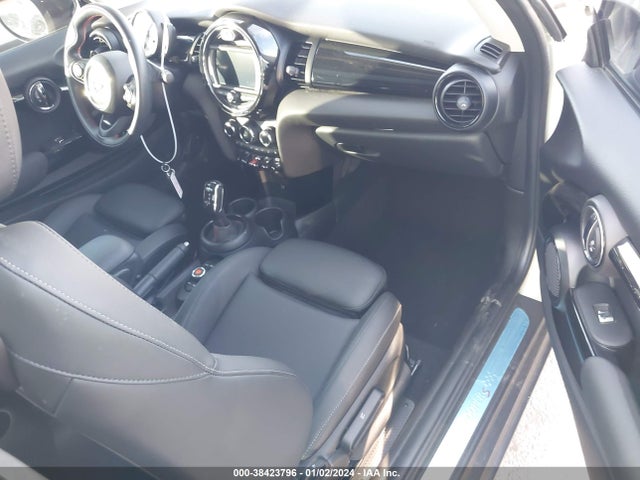 2021 MINI HARDTOP WMWXR5C01M2M94972 Photo 4