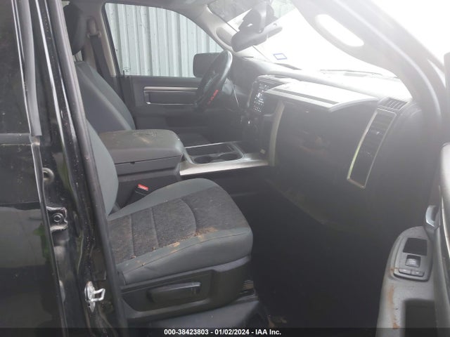 2018 RAM 1500 BIG HORN 4X4 5'7 BOX VIN: 1C6RR7LG2JS257298
