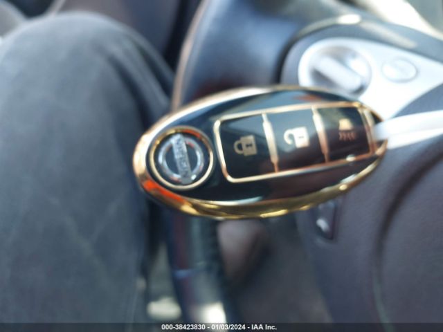JN8AF5MV5ET482738 Nissan Juke Sl