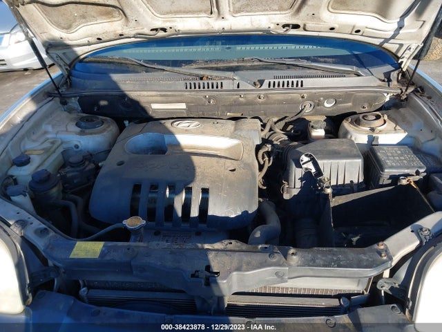 2004 HYUNDAI SANTA FE VIN: KM8SB12B74U720042