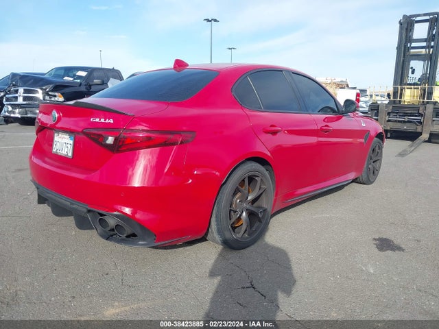 ZARFAEAV8J7578974 Alfa Romeo Giulia Quadrifoglio Rwd