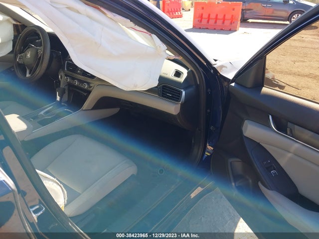 Honda ACCORD LX 2018 1HGCV1F10JA042024 Image 5