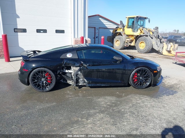 Audi R8 5.2 V10 Plus 2017 WUAKBAFX0H7901145 Image 14