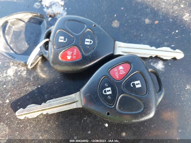 2008 SCION XB VIN: JTLKE50EX81052281