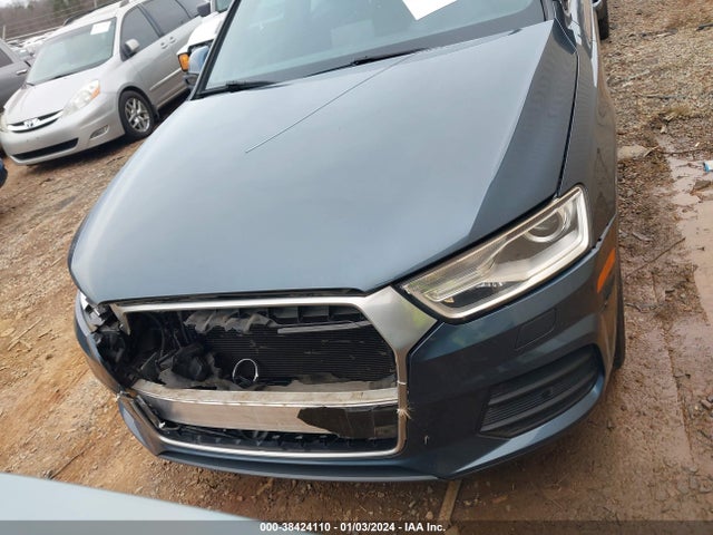 WA1HCCFS2HR017677 Audi Q3 2.0t Premium