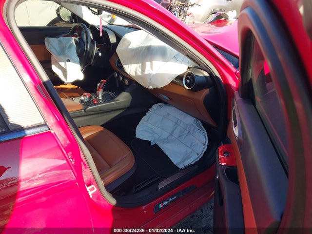 ZARFAEDN3J7566243 Alfa Romeo Giulia Awd
