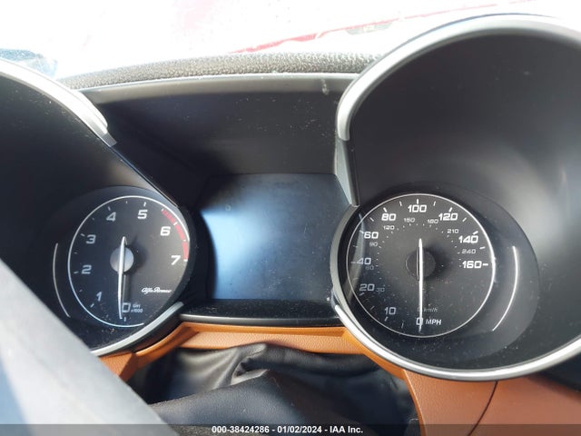ZARFAEDN3J7566243 Alfa Romeo Giulia Awd