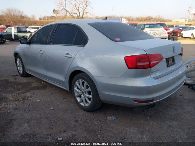 3VWD17AJXFM304969 Volkswagen Jetta 1.8t Se