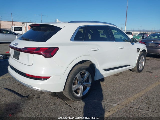 WA1LAAGE7KB024301 Audi E-tron Premium Plus