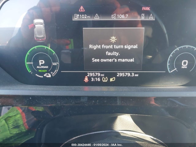 WA1LAAGE7KB024301 Audi E-tron Premium Plus
