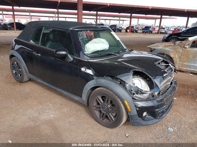 2013 MINI CONVERTIBLE WMWZP3C51DT551325 Photo 0