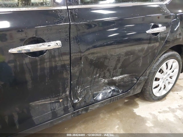 2015 NISSAN SENTRA SV VIN: 3N1AB7AP9FL677744