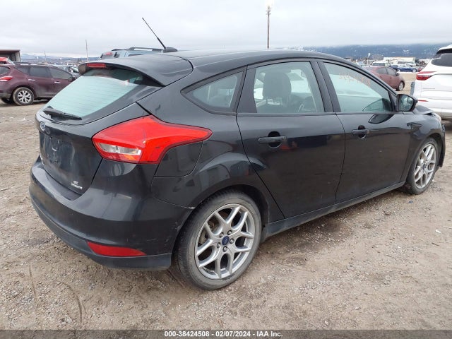 Ford FOCUS SE 2015 1FADP3K2XFL325071 Image 4