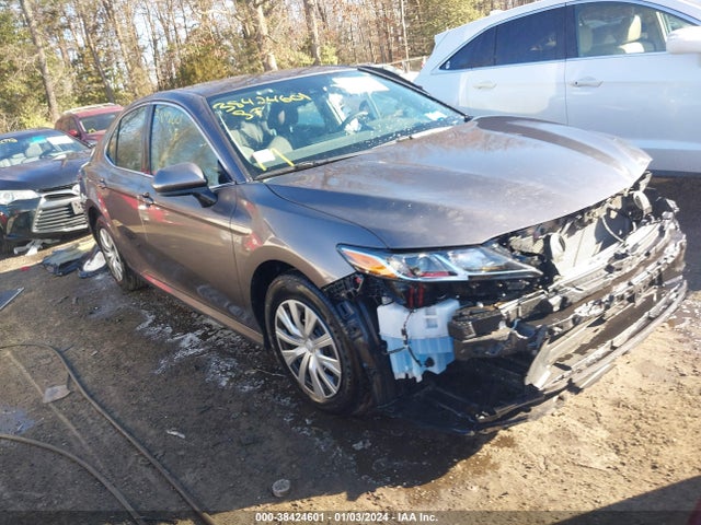 Toyota Camry Le Hybrid 2022 4T1C31AK2NU584858 Image 1