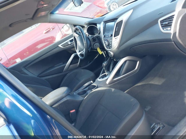 Hyundai Veloster 2017 KMHTC6AD2HU310286 Image 5