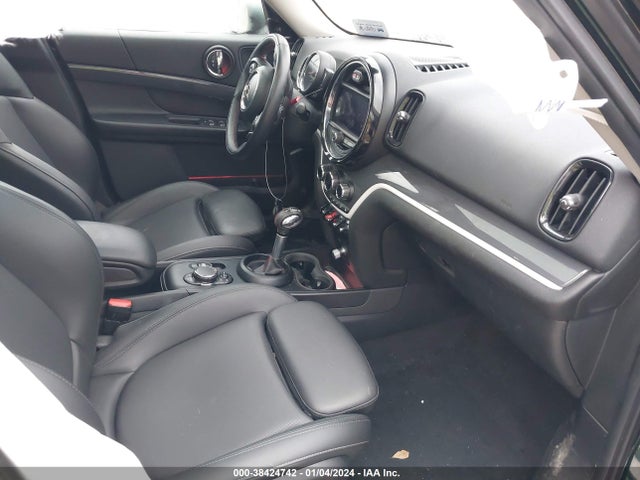 2019 MINI COUNTRYMAN WMZYT5C50K3G92876 Photo 4