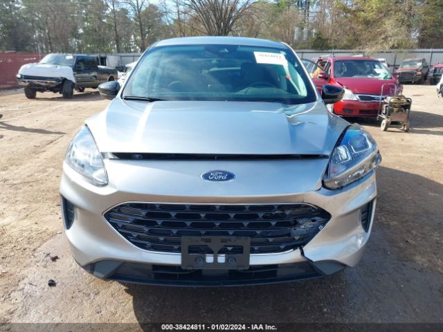 1FMCU0G62NUB87216 Ford ESCAPE SE