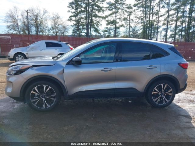 1FMCU0G62NUB87216 Ford ESCAPE SE