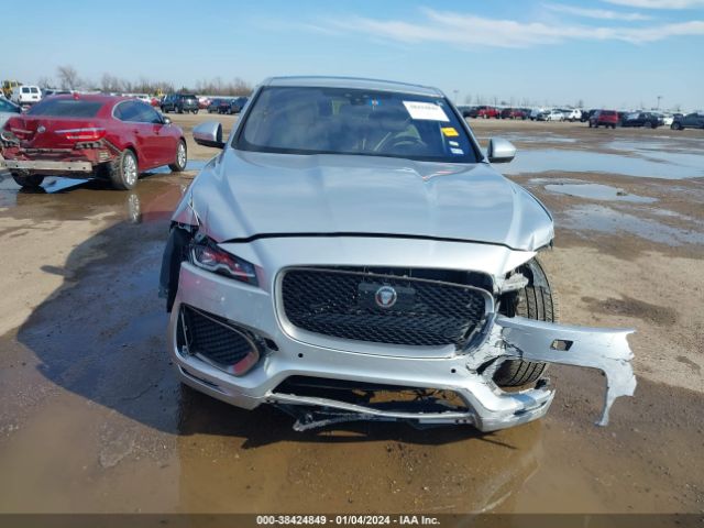 SADCP2BV2HA051636 Jaguar F-pace First Edition