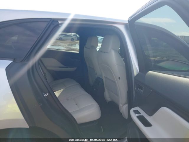 SADCP2BV2HA051636 Jaguar F-pace First Edition