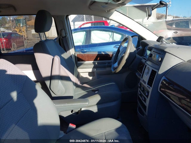 2010 CHRYSLER TOWN & COUNTRY TOURING VIN: 2A4RR5D13AR200823