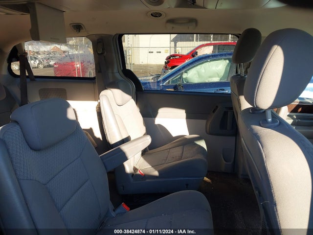 2010 CHRYSLER TOWN & COUNTRY TOURING VIN: 2A4RR5D13AR200823
