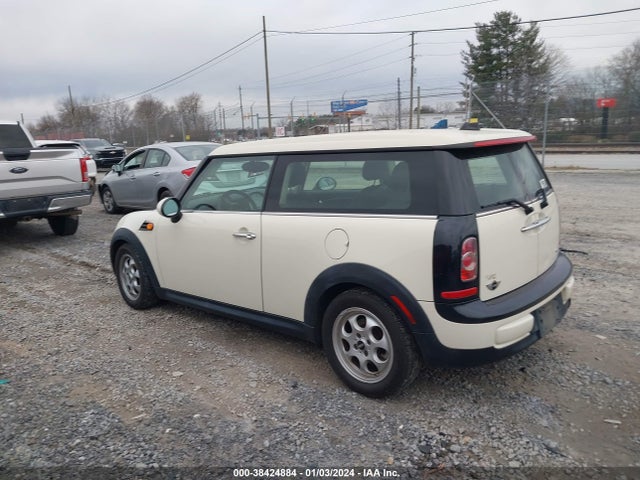 2014 MINI CLUBMAN WMWZF3C56ET493166 Photo 2