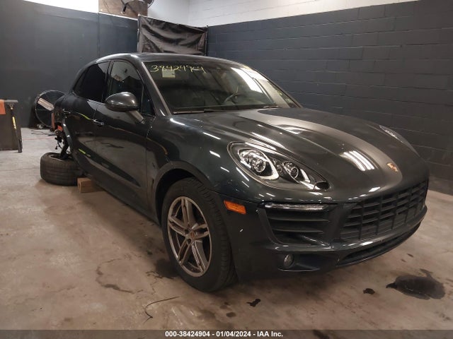 2018 PORSCHE MACAN WP1AA2A5XJLB09779 Photo 0