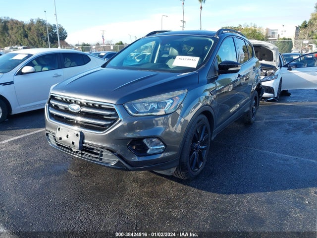 Ford Escape Titanium 2017 1FMCU0J9XHUB81431 Image 2