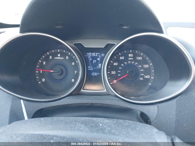 2017 HYUNDAI VELOSTER VALUE EDITION VIN: KMHTC6AD6HU324014