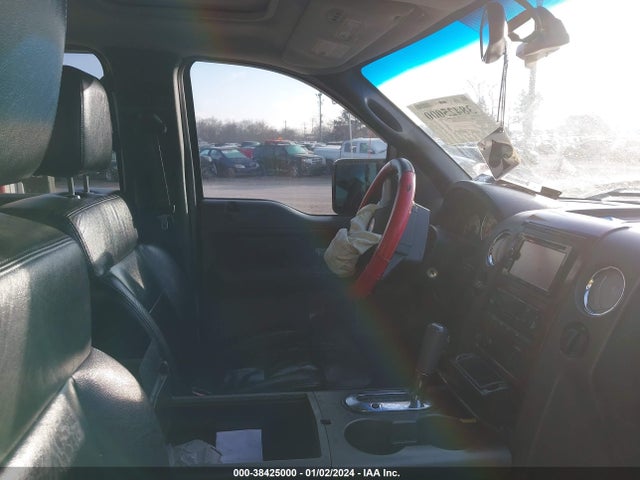 2005 FORD F-150 LARIAT/XLT VIN: 1FTPW12585KD32968