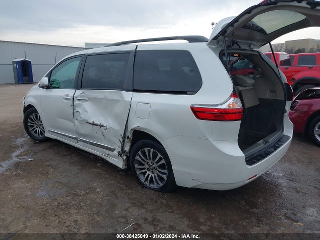 2018 TOYOTA SIENNA XLE 7 PASSENGER VIN: 5TDYZ3DC4JS915852
